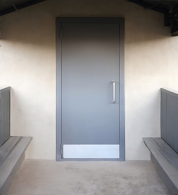 С отбойником